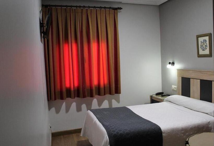 اتاق استاندارد یک نفره, Hostal Madrid