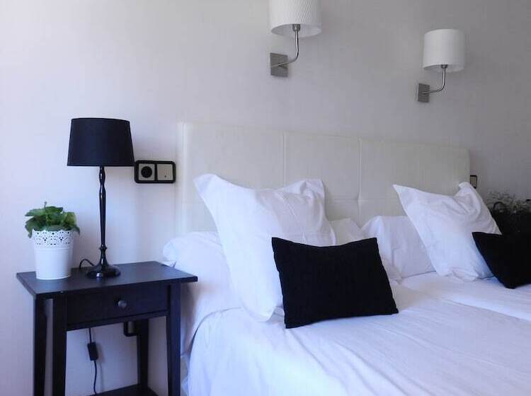 Номер Стандарт, Hostal Carlos V