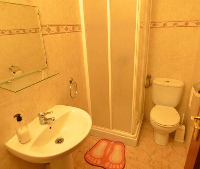 Номер Стандарт, Hostal Galicia