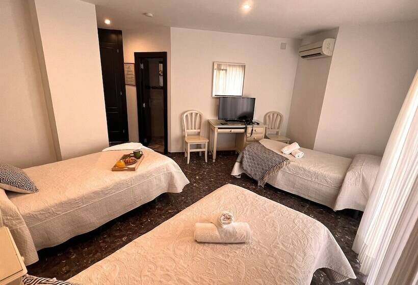 Standard Kolmen Hengen Huone, Hostal La Janda