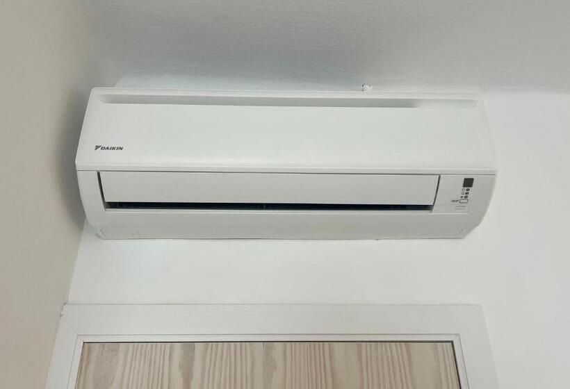 バルコニー付きスタンダードルーム, Hostal Rom Familiar