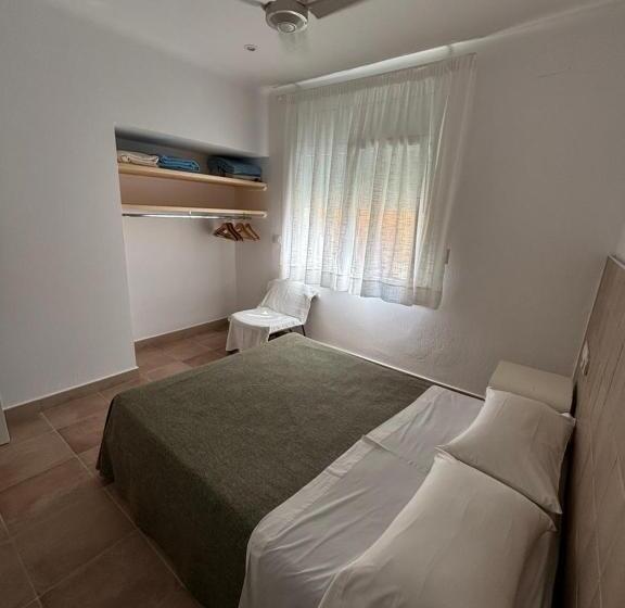 Casa 3 Camere da Letto, Hostal Rom Familiar