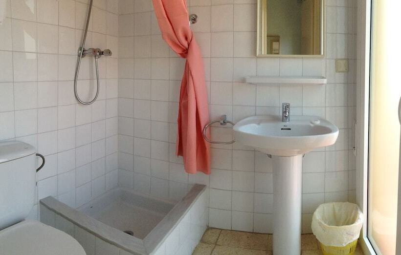 Camera Familiare, Hostal Rom Familiar