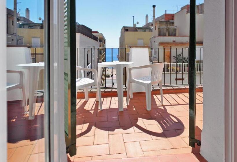 Quarto standart com terraça, Caleta