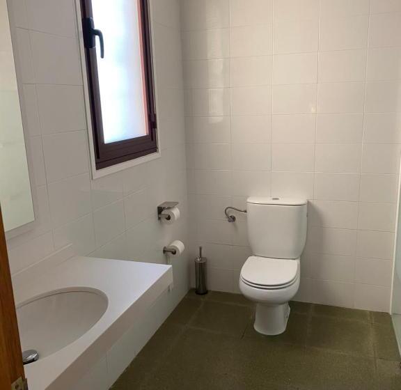 Трехместный Номер Базовый, Hostal Meson Pepa