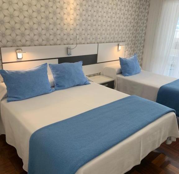 스탠다드 트리플 룸 테라스, Hostal San Fernando