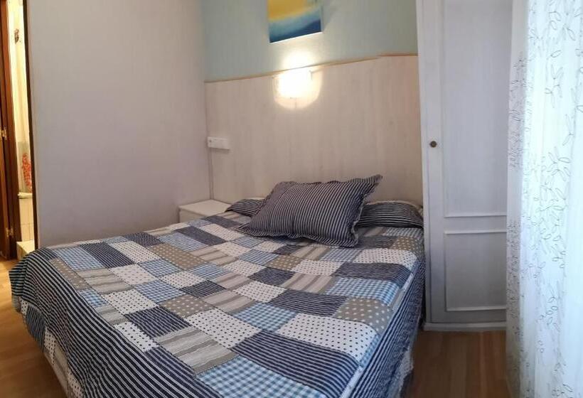 חדר סטנדרט חדר אמבטיה משותף, Hostal Campoamor