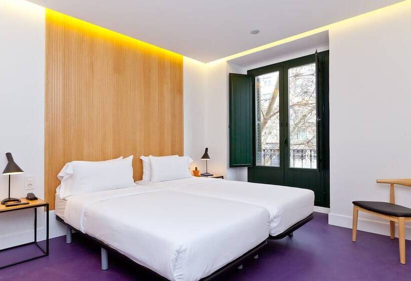 Habitación Estándar con Balcón, Sleep N Atocha   B Corp Certified