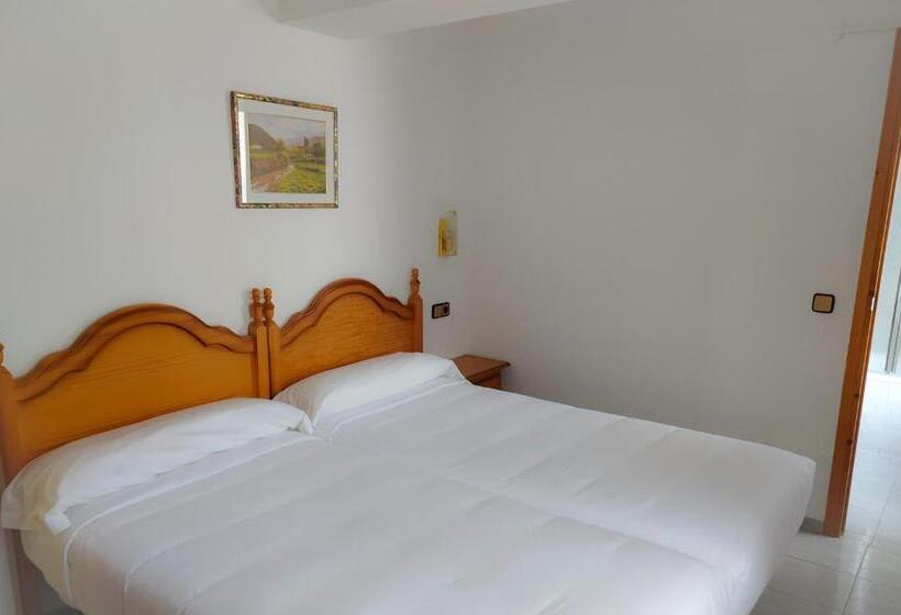Номер Стандарт, Hostal Pirineos Meliz