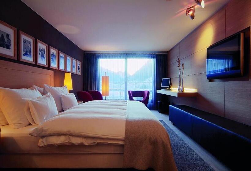 اتاق استاندارد با بالکن, Madlein