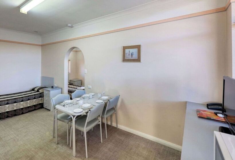 Номер Стандарт, Comfort Inn Crystal Broken Hill