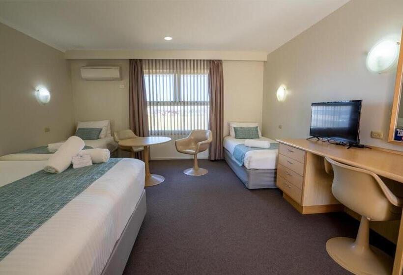 Семейный Номер, Hospitality Carnarvon, Surestay Collection By Best Western