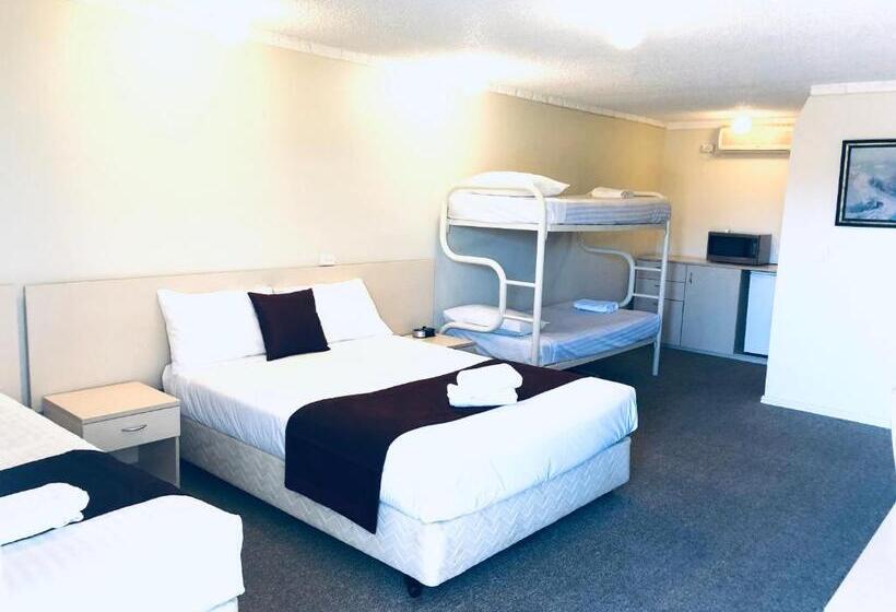 家庭间, Overlander Motor Lodge