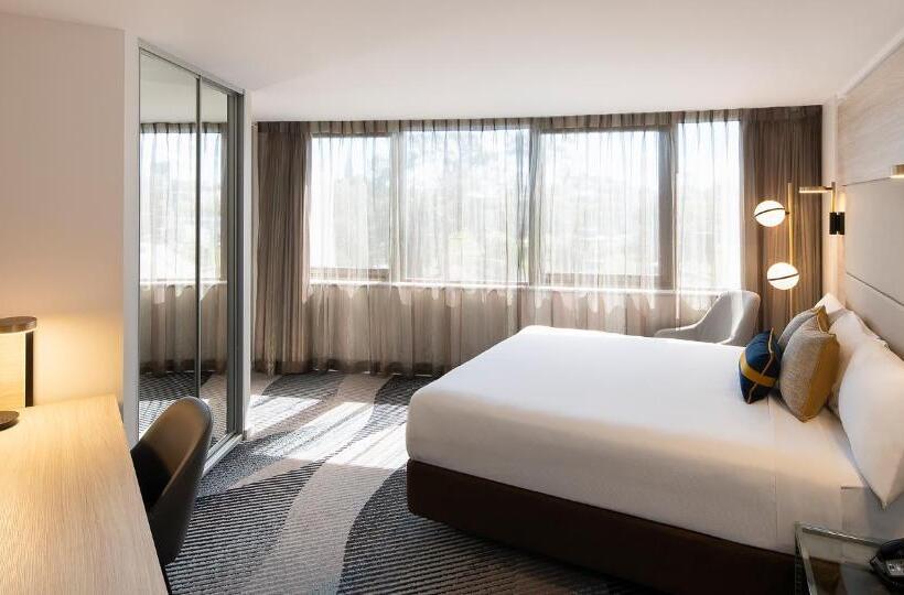 غرفة سوبيريور سرير كينج, Novotel Sydney Parramatta