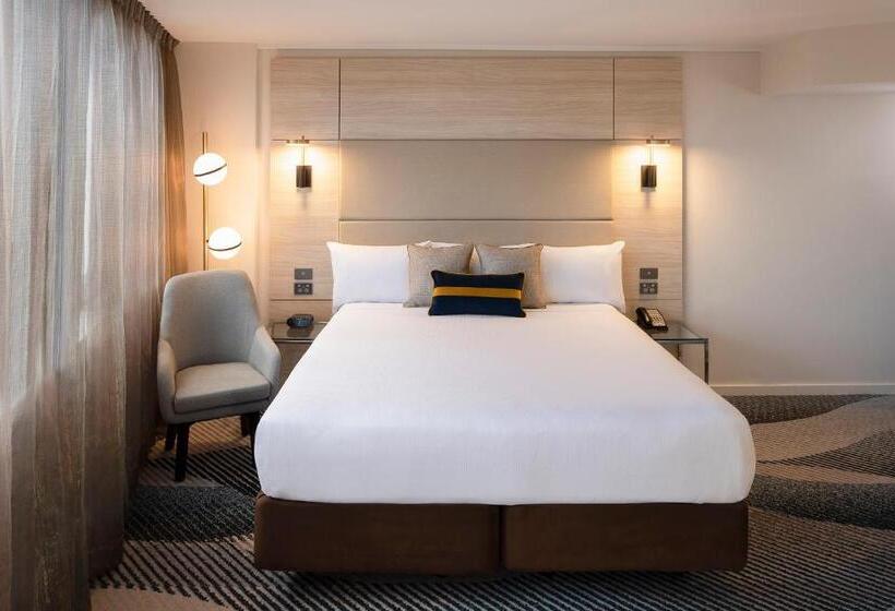 غرفة سوبيريور سرير كينج, Novotel Sydney Parramatta