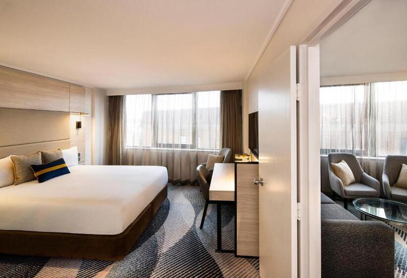이그제큐티브 스위트 킹침대, Novotel Sydney Parramatta