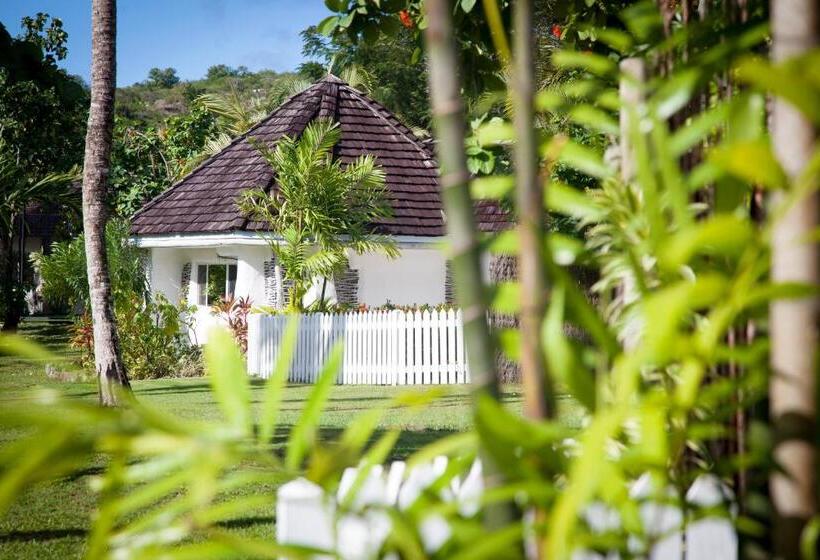 کابین, Galley Bay Resort & Spa
