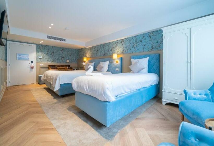 Семейный Номер, Grand Hotel Normandy By Cw Hotel Collection