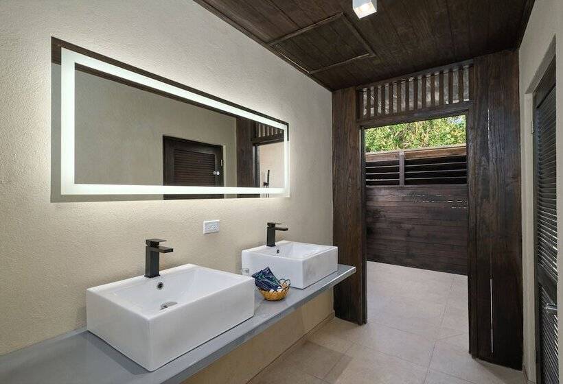 اتاق سوپریور با چشم‌انداز دریا, Hawksbill Resort Antigua   All Inclusive