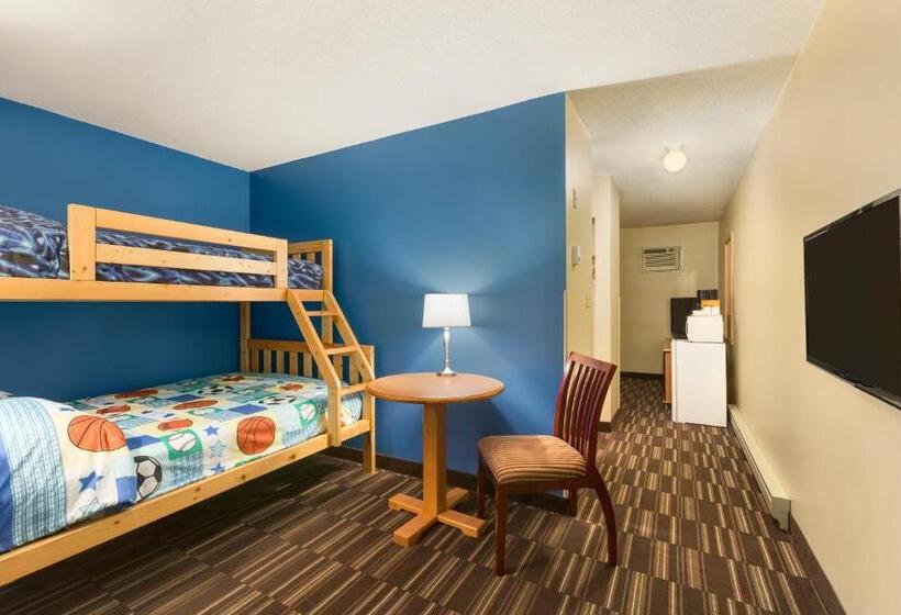 标准间带双层床, Days Inn By Wyndham Nanaimo