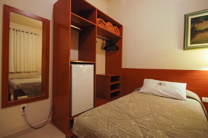 Люкс Кровать Кинг, Doubletree By Hilton Pointe Claire Montreal Airport West