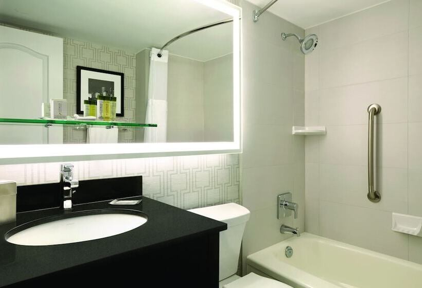 ２ダブルベッドのスタンダードルーム, Doubletree By Hilton Hotel Toronto Downtown