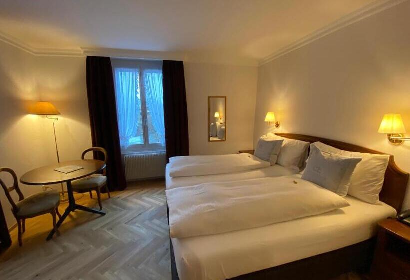 Классический Номер, Carltoneurope Vintage Adults