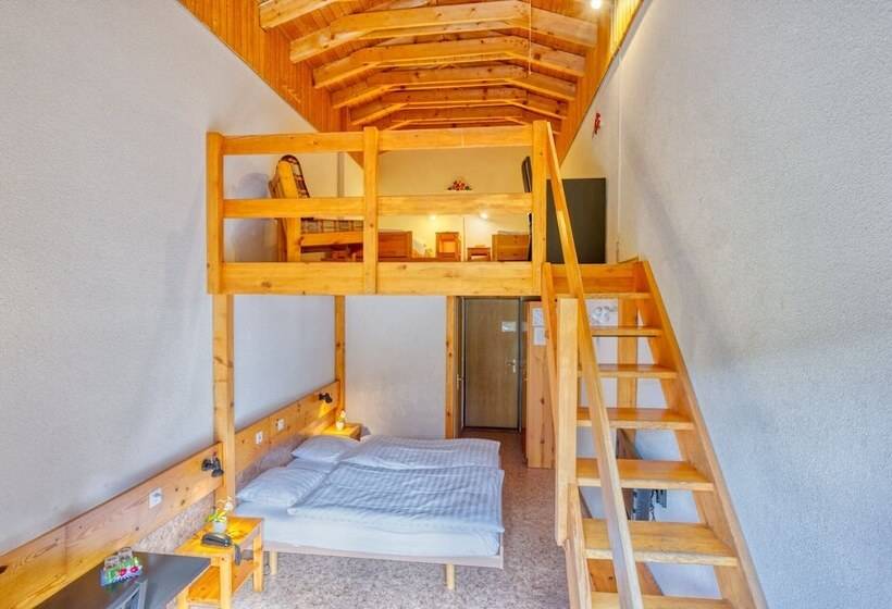 Номер Стандарт с Балконом, Hôtel Les Sources