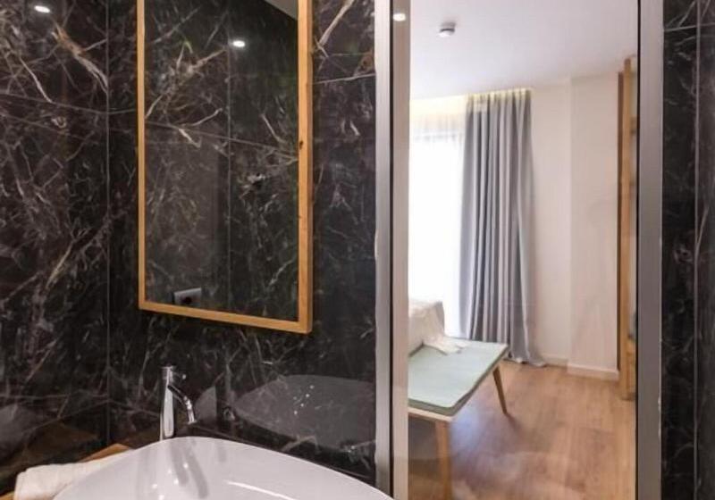 Номер Стандарт Индивидуальный, J5 Hotels Helvetie & La Brasserie