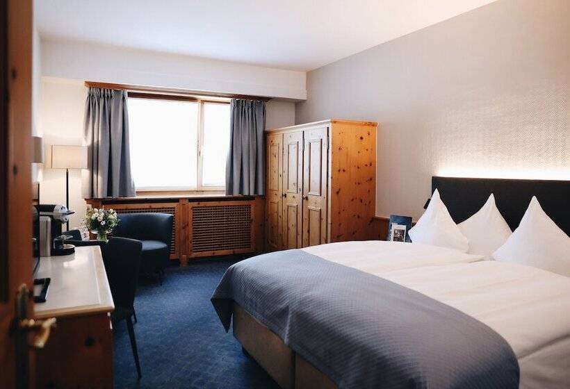 Номер Стандарт, Steinbock Pontresina