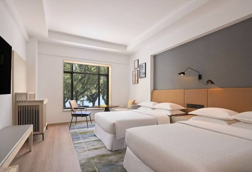 Номер Клуб, Sheraton Guilin