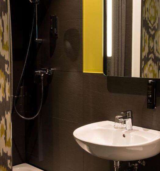 غرفة قياسية, Rugs Hotel Köln