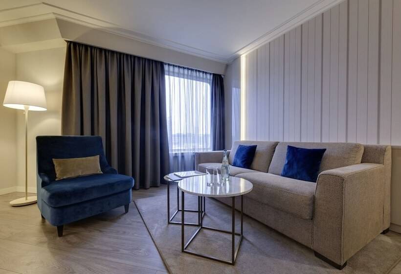 Президентский Люкс, Clayton Hotel Düsseldorf City Centre