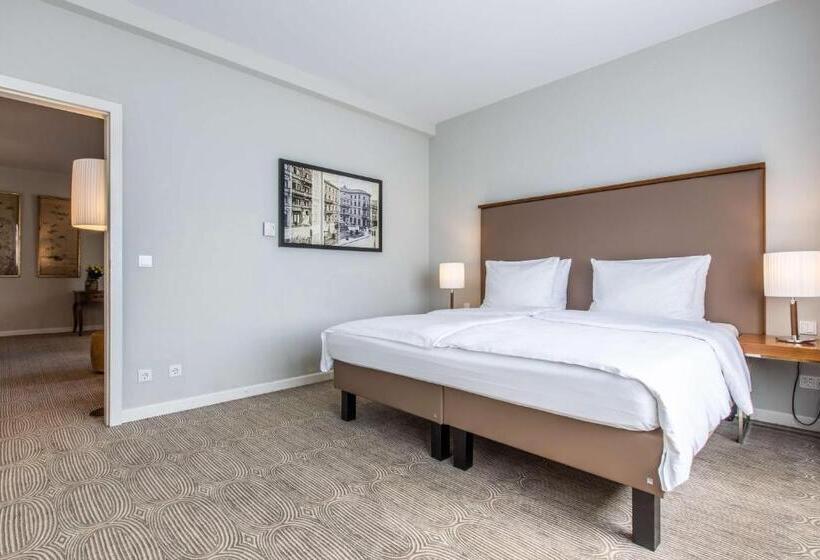 Люкс, Radisson Blu Hotel Schwarzer Bock Wiesbaden