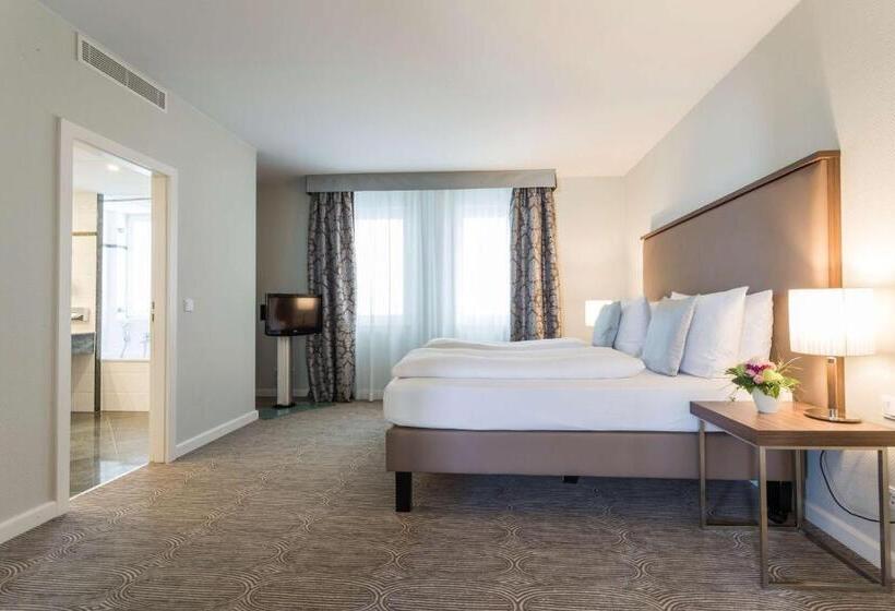 Полулюкс, Radisson Blu Hotel Schwarzer Bock Wiesbaden