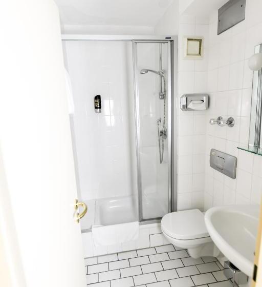 اتاق سوپریور با چشمانداز باغ, Blutenburg