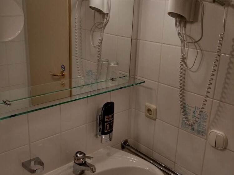 اتاق استاندارد, Blutenburg