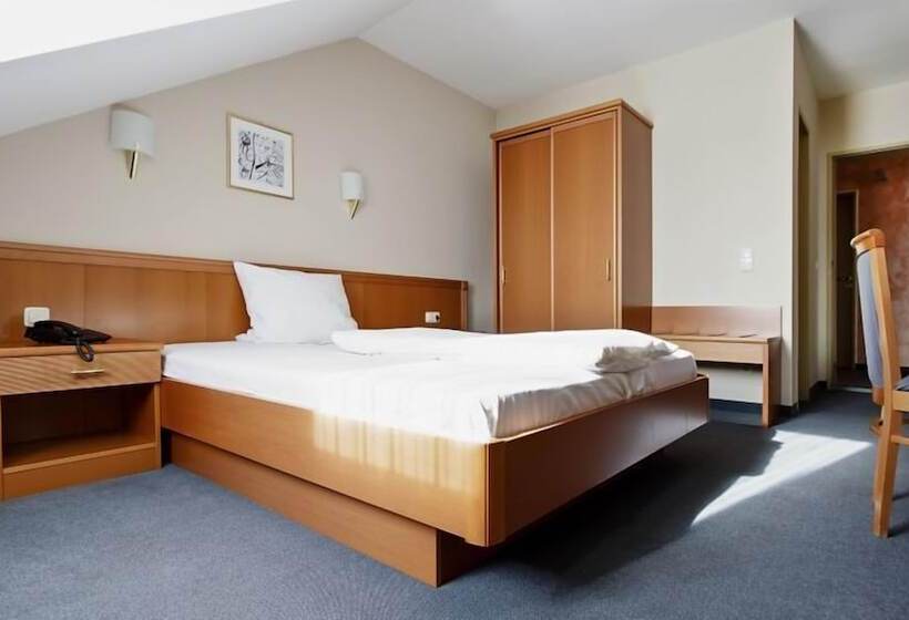 اتاق استاندارد, Blutenburg