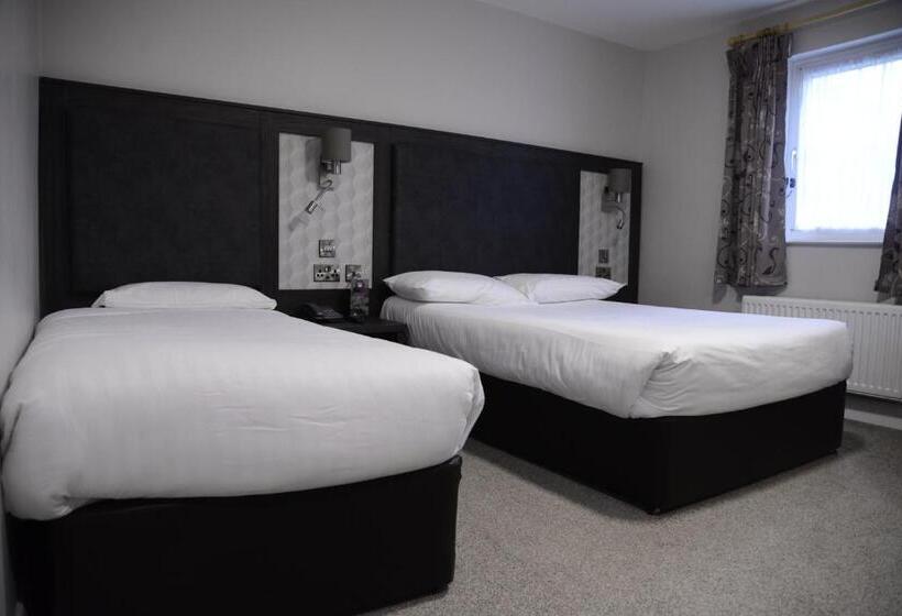Номер Стандарт Трехместный, Hibernian Hotel & Leisure Centre