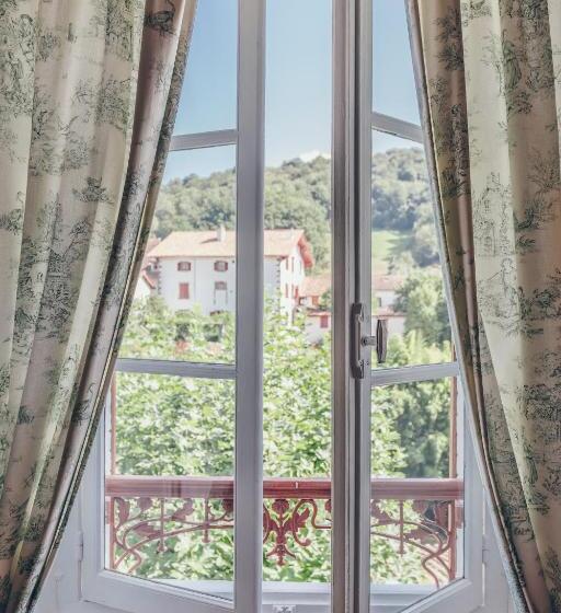 Номер Стандарт, Hôtel Arcé