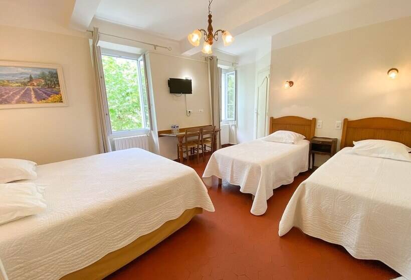 Семейный Номер, Logis Grand Hotel Bain