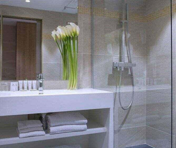 חדר דלוקס עם מרפסת טרסה, Beau Rivage