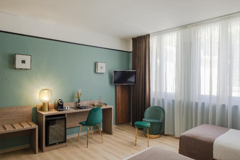 Трехместный Номер Superior, Hôtel Le Bristol