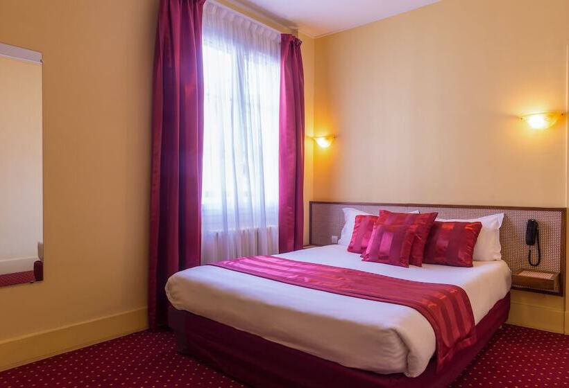 Номер Стандарт, The Originals City, Hôtel Cathédrale, Lisieux