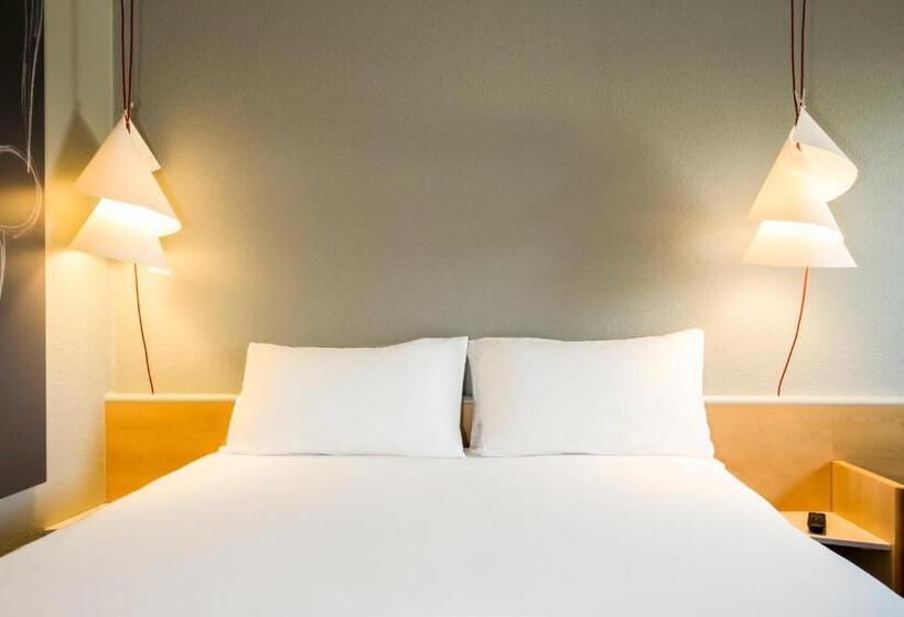 Номер Стандарт Двуспальная Кровать, Ibis Montélimar Nord