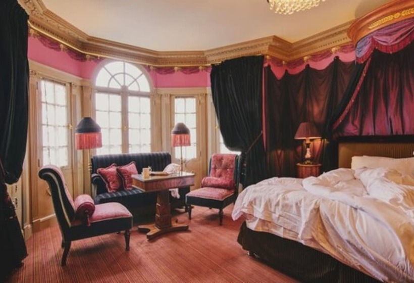 اتاق لوکس, L Hôtel