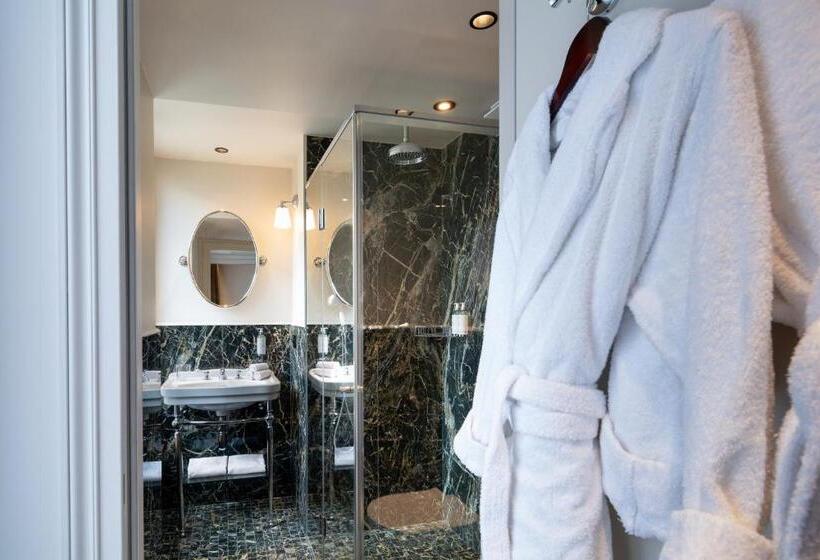 Номер Superior с Террасой, Hôtel & Spa Napoléon