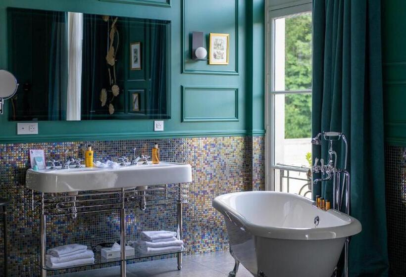 Номер Deluxe с Видом, Novotel Domaine de Maffliers Paris Val D' Oise