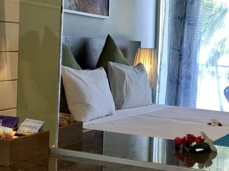 프리미엄 룸 가든 전망, The Pearl South Pacific Resort, Spa & Golf Course