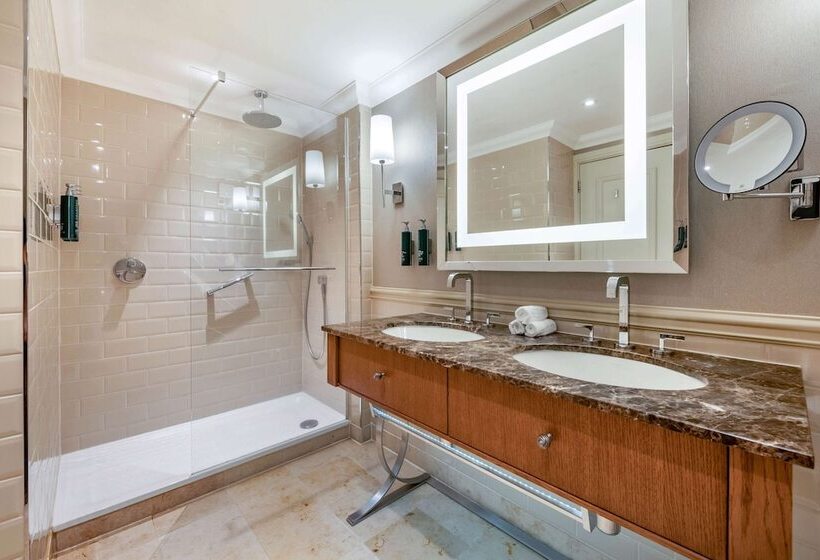 Полулюкс, Hilton Grand Vacations Club Craigendarroch Suites Scotland